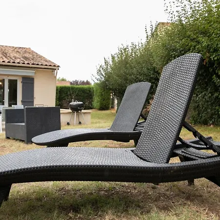 Plain Pied Climatise Piscine Idealement Situe Holiday home Boulazac Isle Manoire