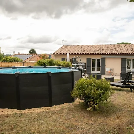 Holiday home Plain Pied Climatise Piscine Idealement Situe *